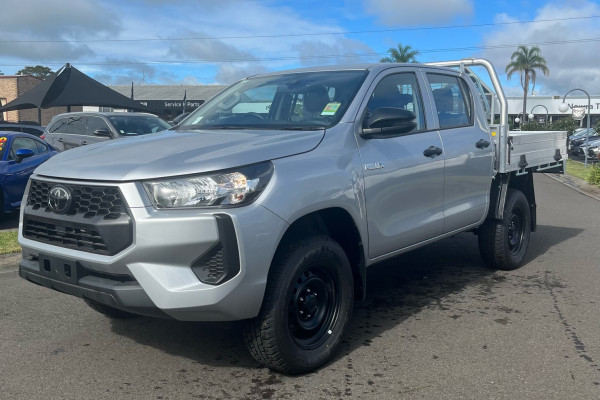 2024 Toyota HiLux GUN125R WorkMate Cab Chassis Image 4