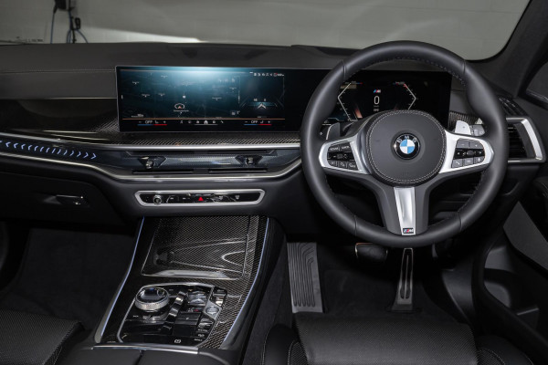 2025 BMW X5 G05 LCI xDrive40i M Sport SUV image 7