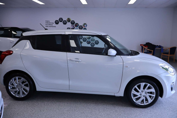 2023 Suzuki Swift AZ Series II GL Hatch Image 8