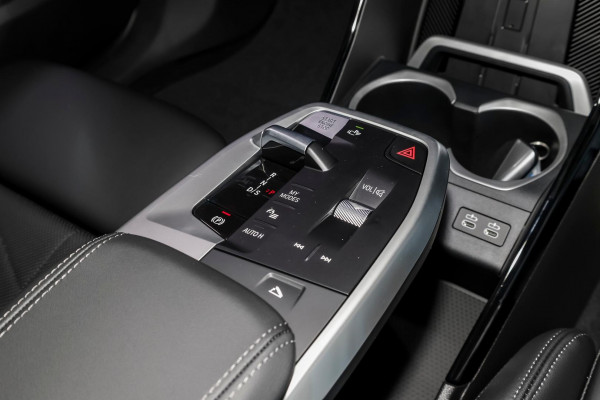 2026 BMW X1 U11 xDrive25e M Sport SUV image 16