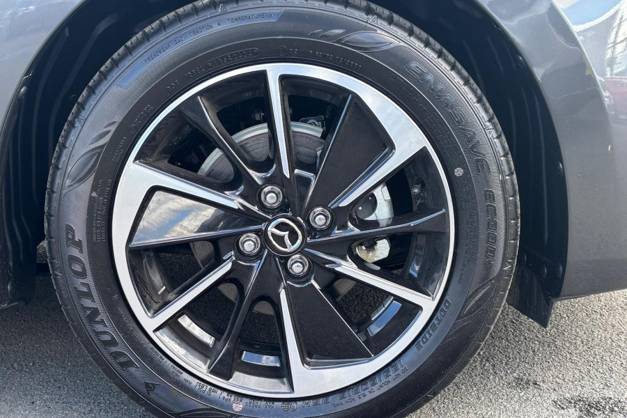 2024 Mazda 2 DL Series G15 GT Sedan Image 31