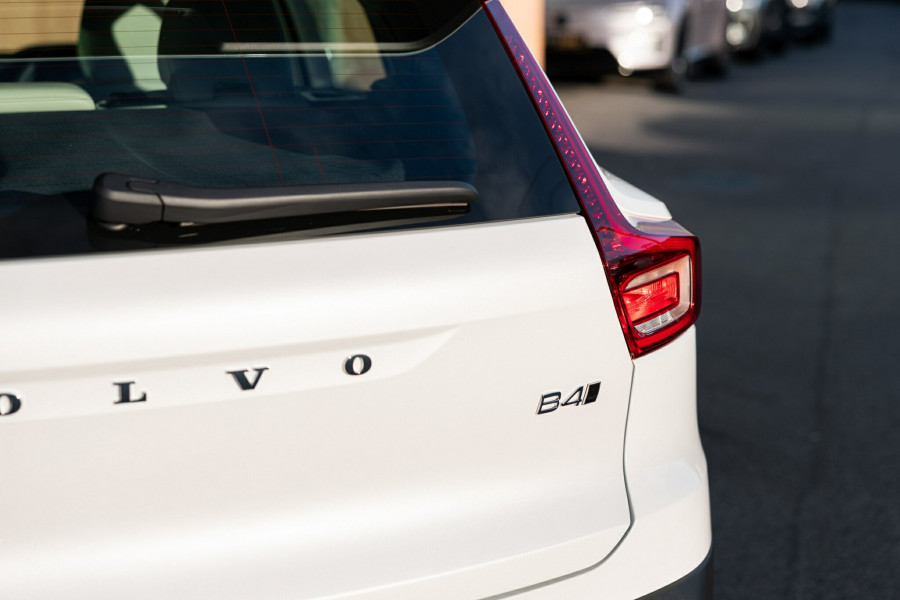 2026 Volvo XC40 XZ Ultra B4 Dark SUV Image 20