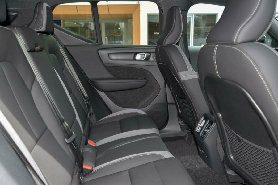 2024 MY25 Volvo EX40 No Series Ultra Twin Motor Performance SUV Image 8