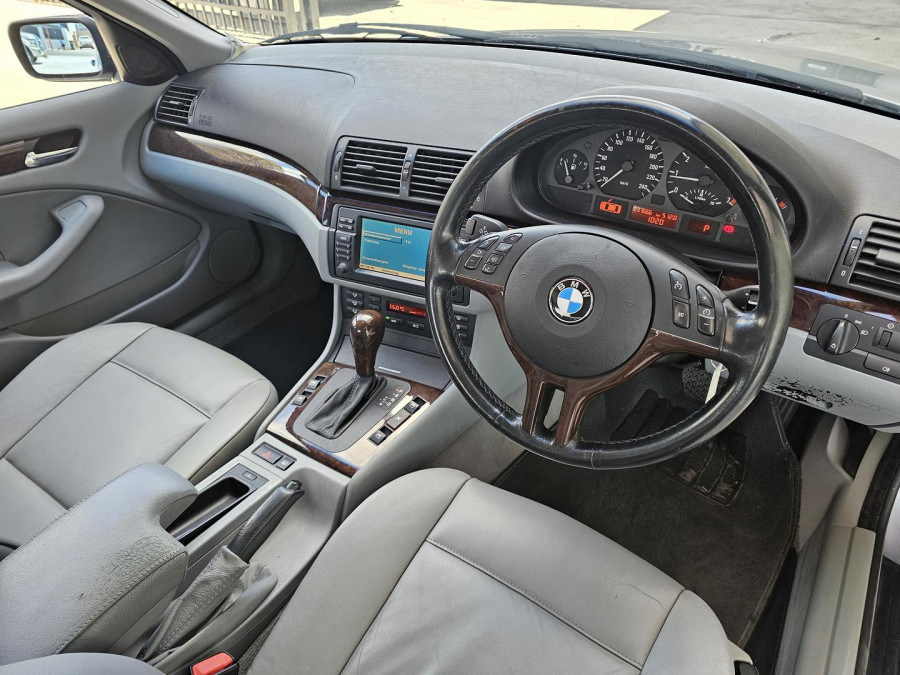 2004 BMW 3 Series E46 318i M Sport Sedan Image 10