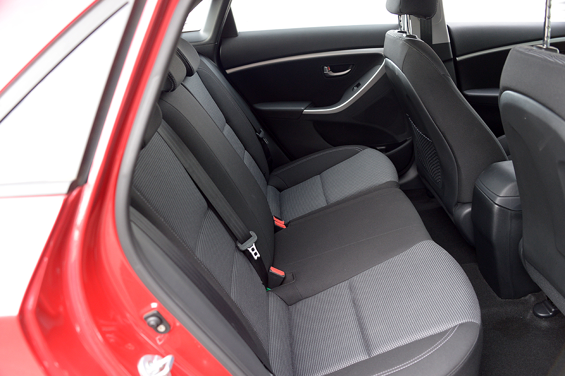 2014 Hyundai I30 GD2 ACTIVE Hatch Image 13