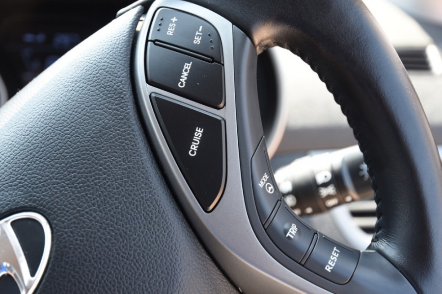 2013 MY14 Hyundai Elantra MD3 Trophy Sedan Image 12