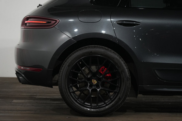 2018 Porsche Macan GTS SUV Image 6