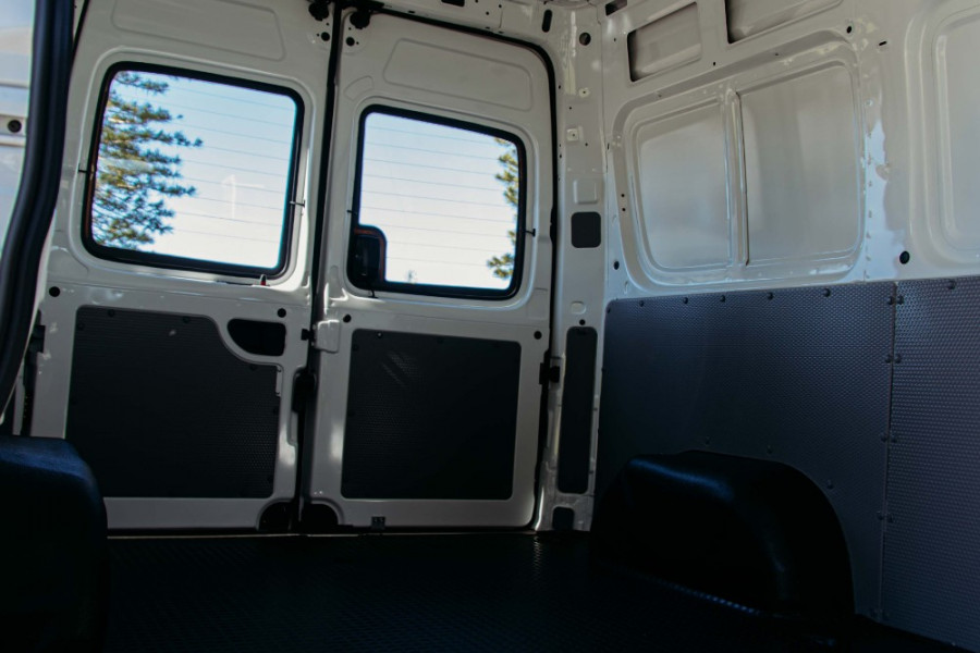 2023 LDV V80  LWB Van Image 23