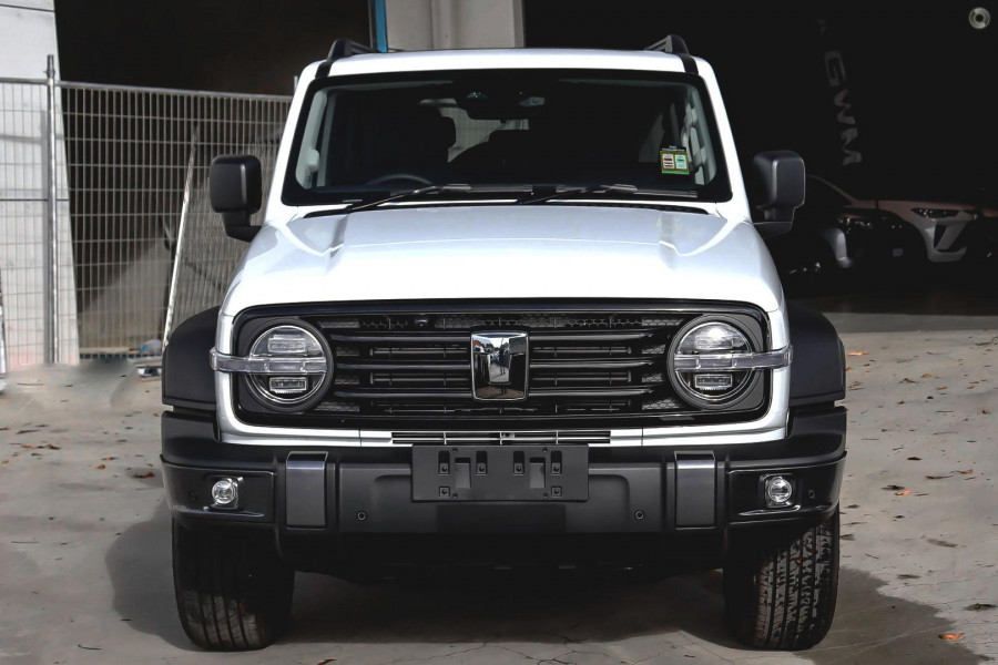 2026 GWM Tank 300 P01 Lux SUV Image 5