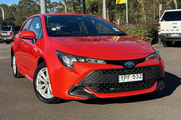 2024 Toyota Corolla ZWE219R  Ascent Sport Hybrid Hatch Image 2