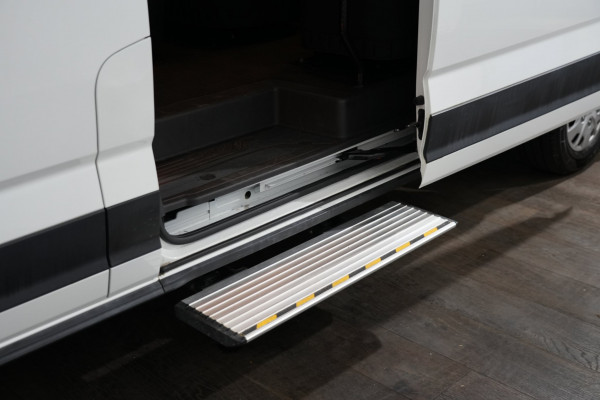 2023 LDV Deliver 9 Mid Roof LWB Bus Image 22