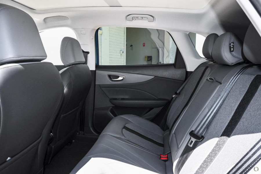 2026 MG MGS5 EV ZS3EM Essence 62 SUV Image 8
