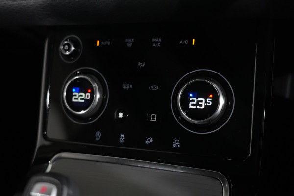 2019 Land Rover Range Rover Evoque L551 R-Dynamic S SUV image 17