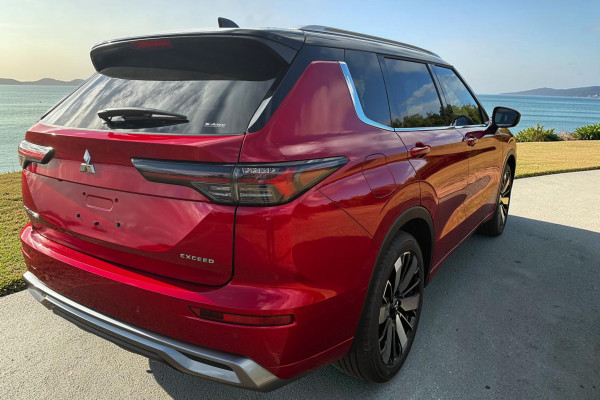 2026 Mitsubishi Outlander ZM Exceed Tourer SUV Image 6