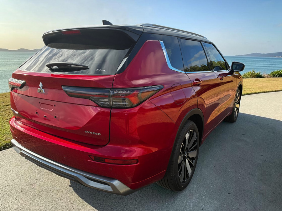 2026 Mitsubishi Outlander ZM Exceed Tourer SUV Image 6