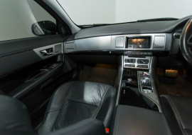 2015 Jaguar XF X250 MY15 Luxury Sedan