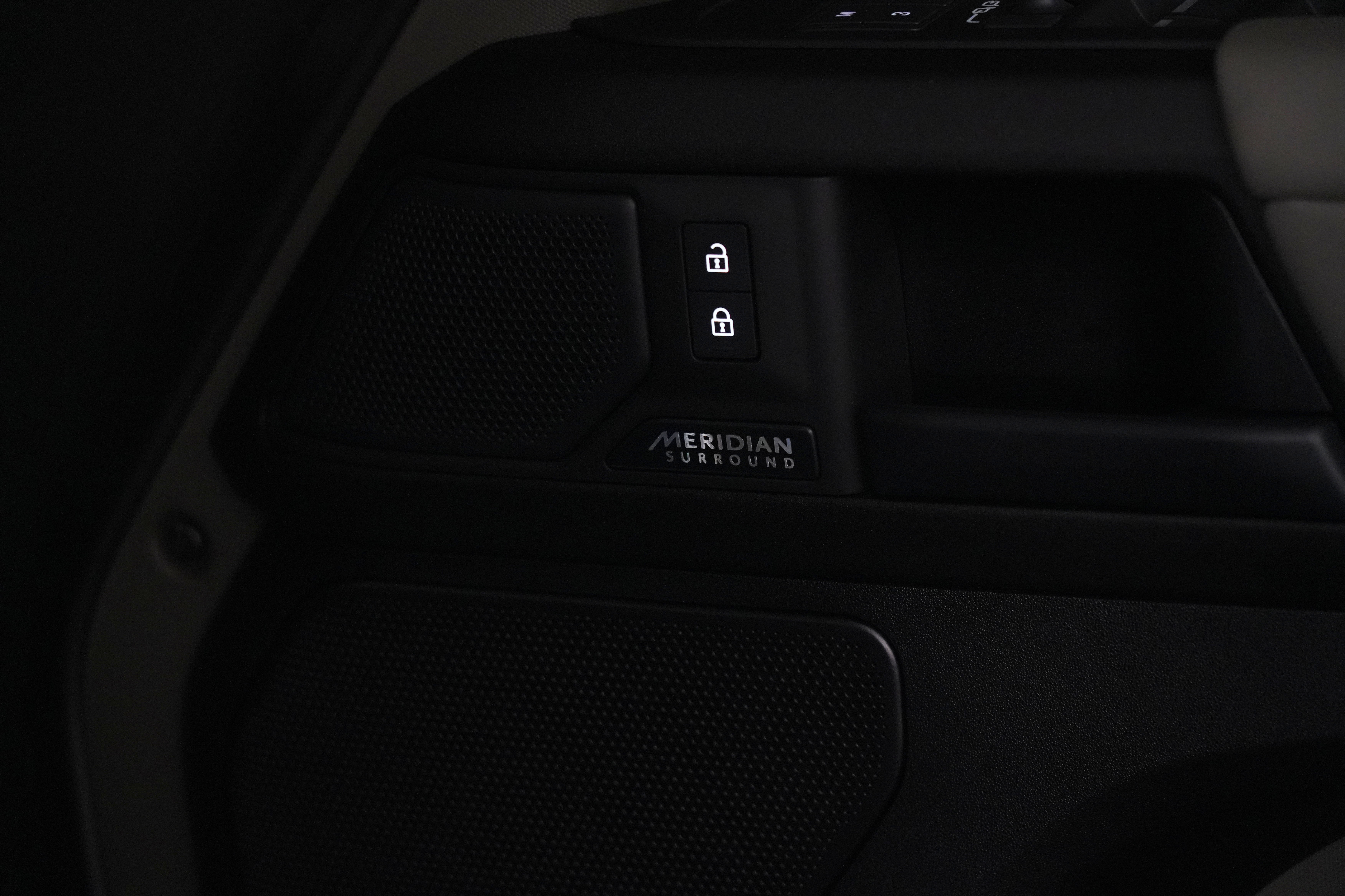 2025 Land Rover Defender L663 110 P635 OCTA SUV Image 62