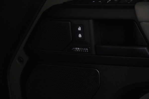 2025 Land Rover Defender L663 110 P635 OCTA SUV Image 62