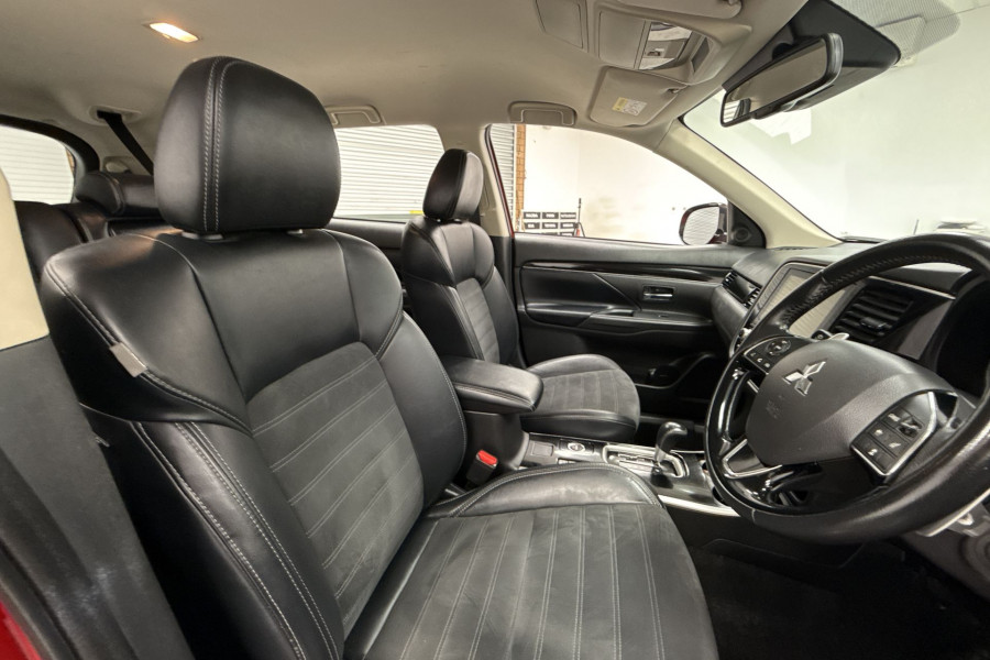 2020 Mitsubishi Outlander ZL LS SUV Image 20