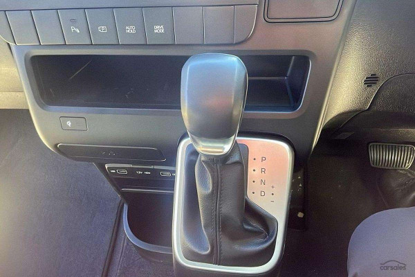 2022 Hyundai Staria Load US4.V1  Van Image 12