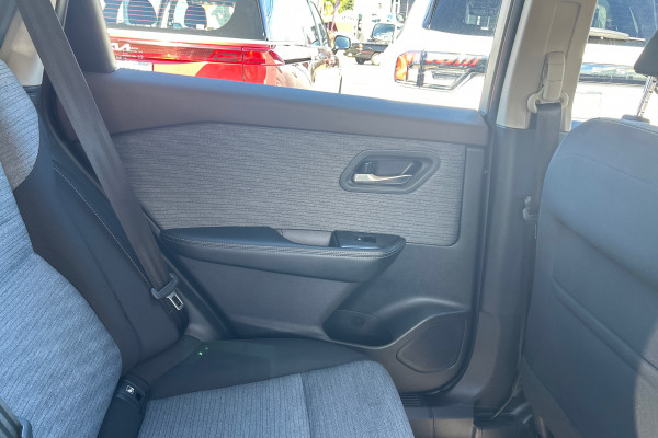 2024 MY25 Nissan X-Trail T33 ST SUV Image 35
