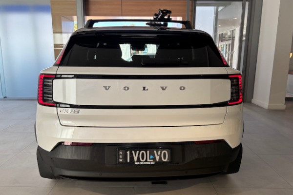 2024 MY25 Volvo EX30  Single Motor Extended Range Ultra SUV Image 8