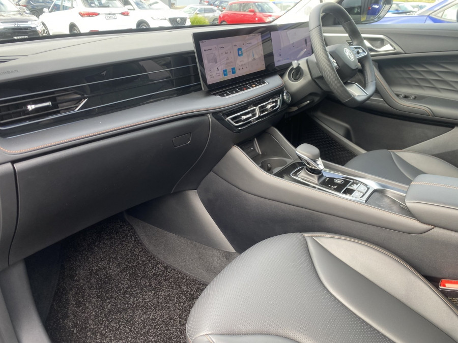 2026 MG HS Essence SUV Image 15
