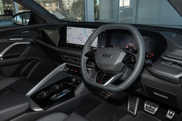 2026 Audi Q5 e-hybrid 270kW SUV image 6