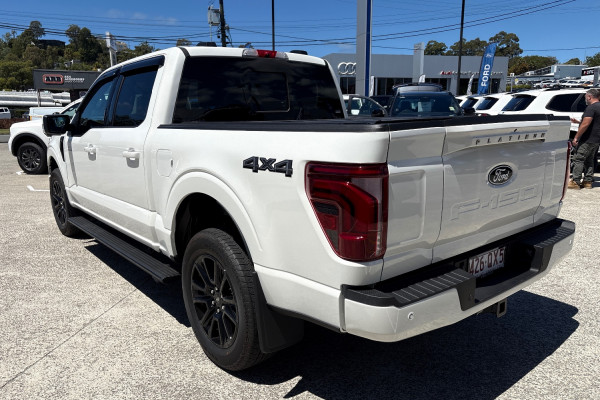 2024 Ford F-150  Platinum Dual Cab Image 4