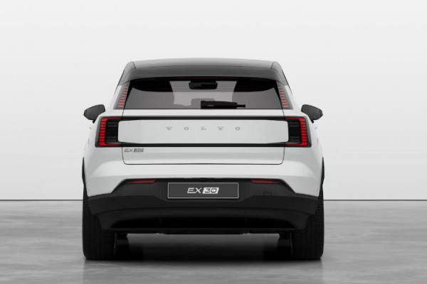 2024 MY25 Volvo EX30  Twin Motor Performance Ultra SUV Image 4