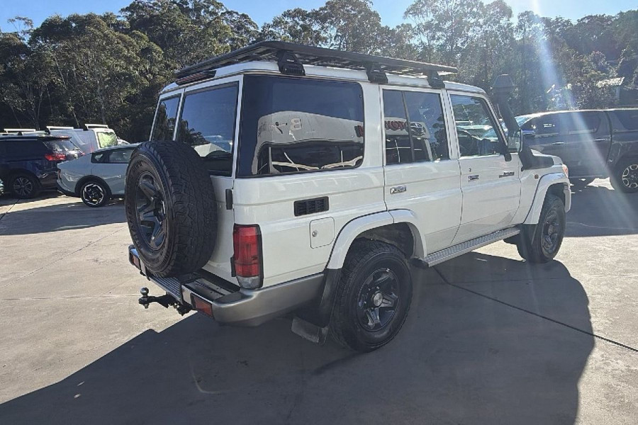2021 Toyota LandCruiser VDJ76R GXL Wagon Image 5