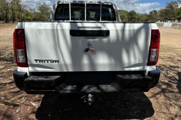 2026 Mitsubishi Triton MV GLX Ute Image 5
