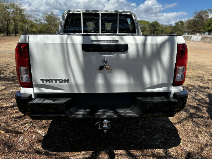 2026 Mitsubishi Triton MV GLX Ute Image 5
