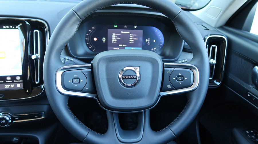 2025 MY26 Volvo XC40 XZ Plus B4 SUV Image 23