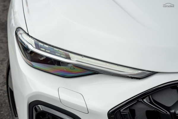 2026 Audi Q5 e-hybrid 270kW SUV image 16