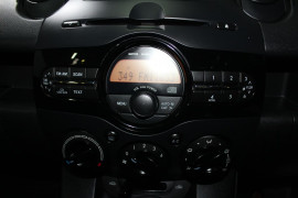2012 Mazda 2 DE10Y2 MY12 Hatchback