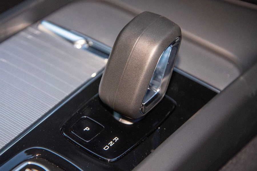 2024 MY25 Volvo XC60 UZ Plus B5 SUV Image 19
