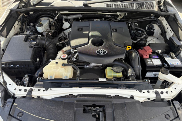 2017 Toyota Fortuner GUN156R GX SUV Image 22