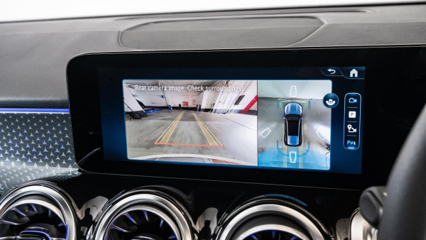 2025 Mercedes-Benz GLB-Class X247 GLB200 SUV image 13