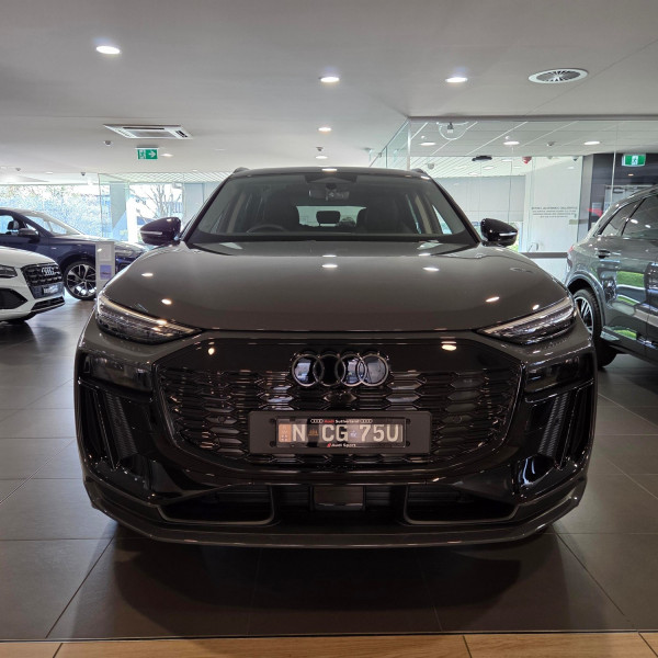 2026 Audi Q6 e-tron SUV image 2