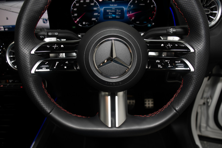 2025 Mercedes-Benz GLB-Class 250 4matic SUV Image 16