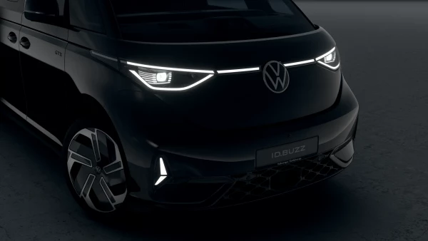 2025 Volkswagen ID. Buzz EB GTX People Mover image 4