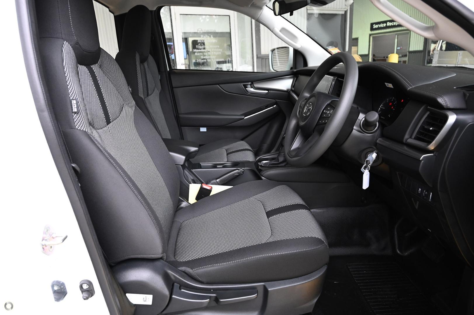 2024 Mazda BT-50 TF XT Cab Chassis Image 7