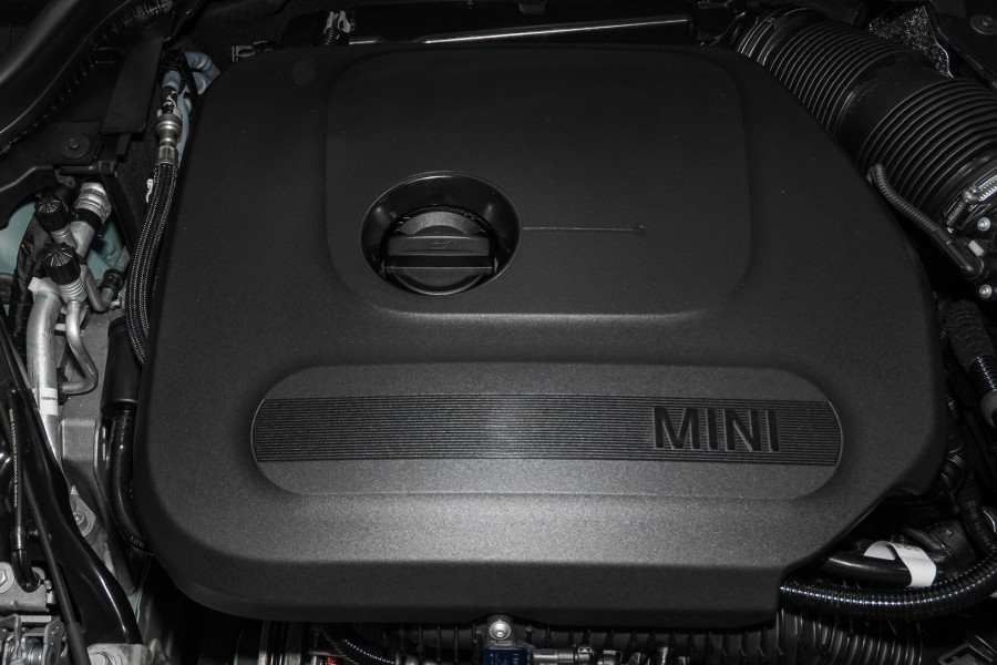 2025 MINI Cooper F65 C Favoured Hatch