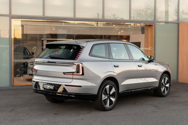 2025 Volvo EX90 No Series Plus Twin Motor SUV Image 2