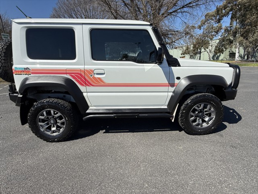 2023 Suzuki Jimny JB74 Heritage Coupe Image 2