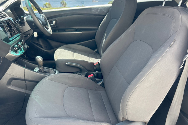 2015 Kia Rio UB S Hatch Image 8