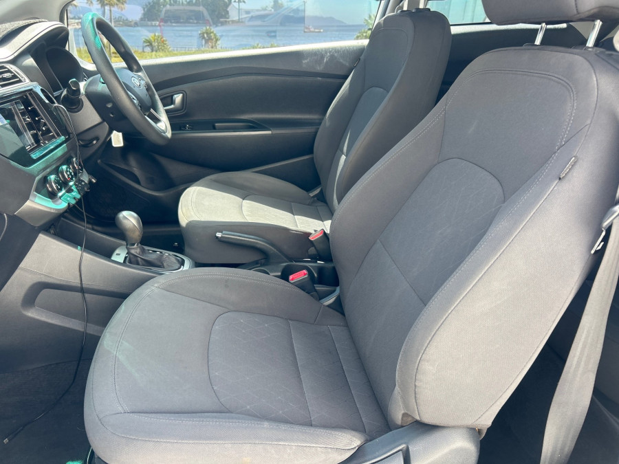 2015 Kia Rio UB S Hatch Image 8