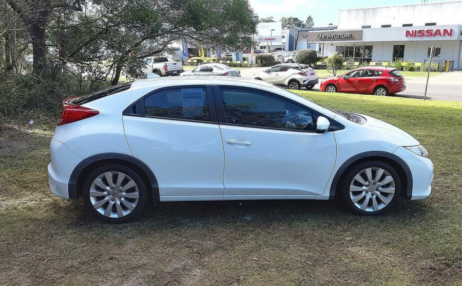 2012 Honda Civic 9th Gen VTi-L Hatch Image 7