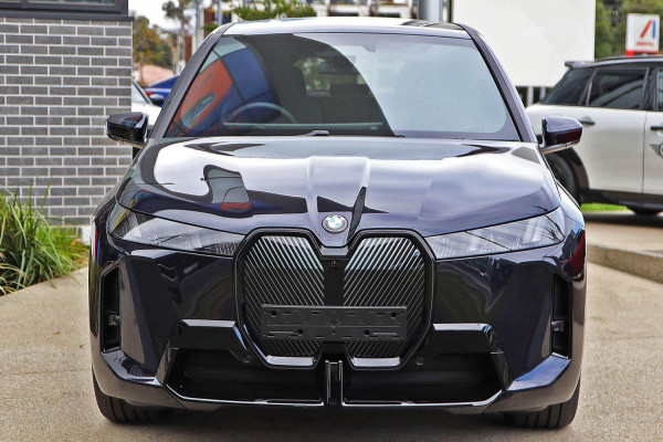 2025 BMW iX I20 xDrive45 M Sport SUV image 2